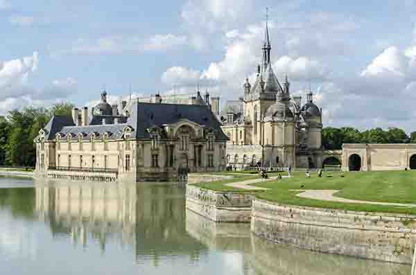 Francia - Chantilly 03 - castillo de Chantilly.jpg